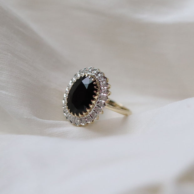 Classic Oval Sapphire & Diamond Cluster Ring in 9ct Yellow Gold 